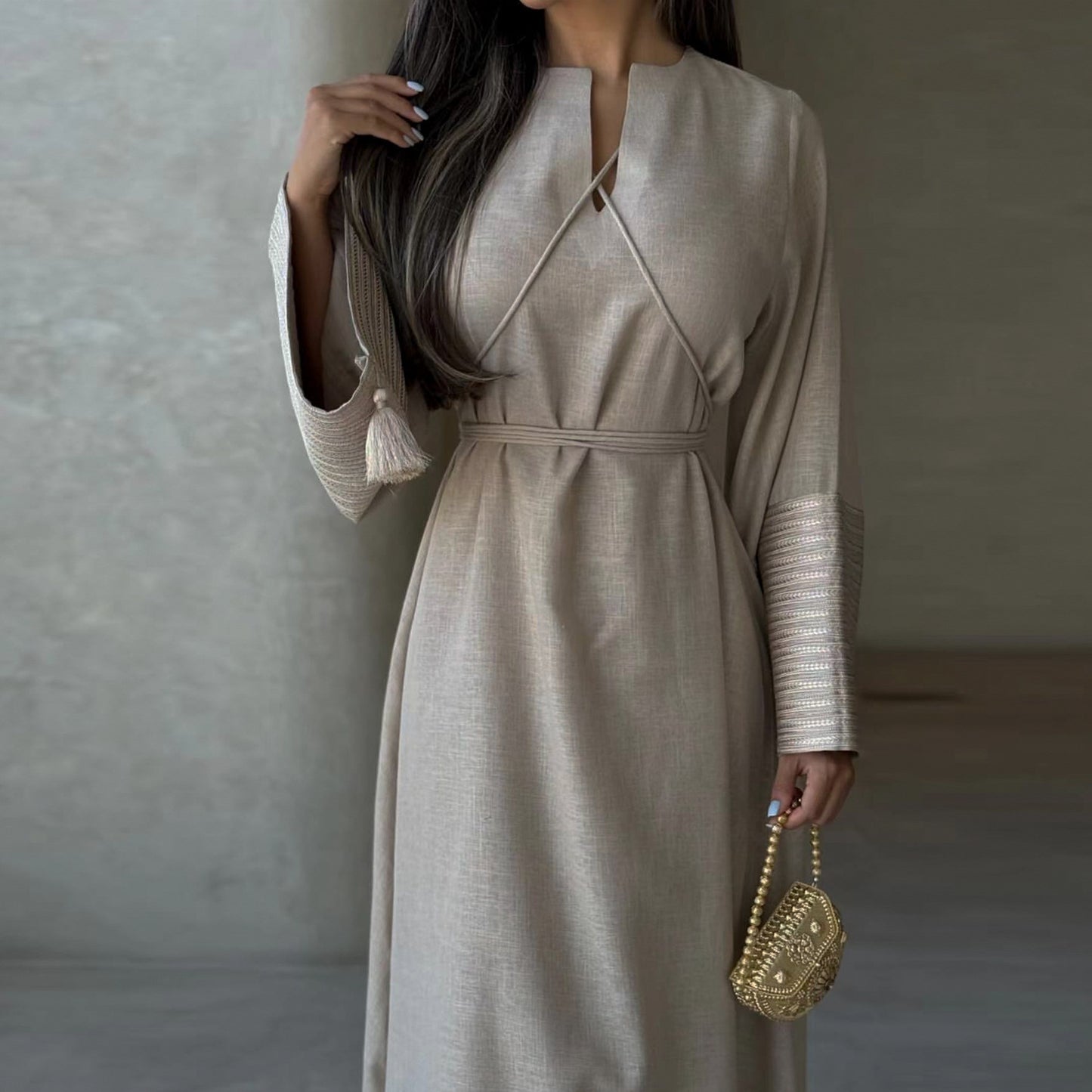 Samantha - embroided sleeves dress
